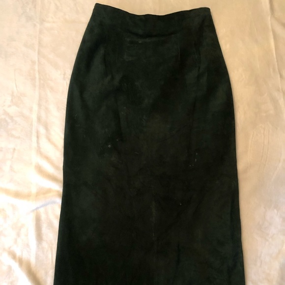 Georgetown hunter green suede skirt size 3/4 - Picture 1 of 5